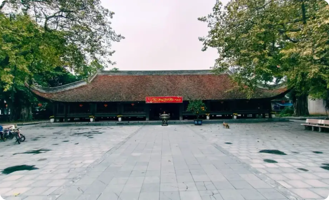 Maison communale du village de Dinh Bang